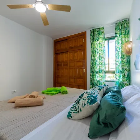 Apartment Oasi En Alondras Park