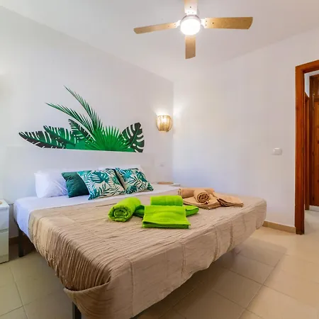 Apartment Oasi En Alondras Park