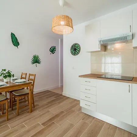 Apartment Oasi En Alondras Park *