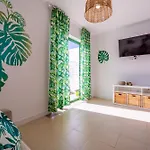 Oasi En Alondras Park Apartmán *