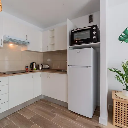 Apartment Oasi En Alondras Park